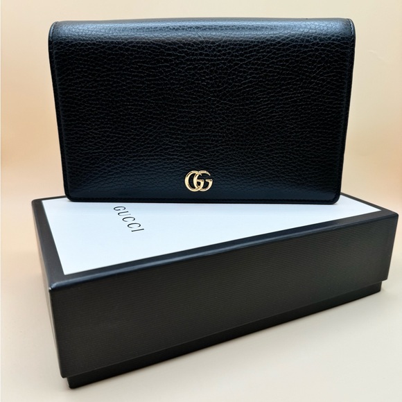Gucci Handbags - Brand New GG Marmont WOC